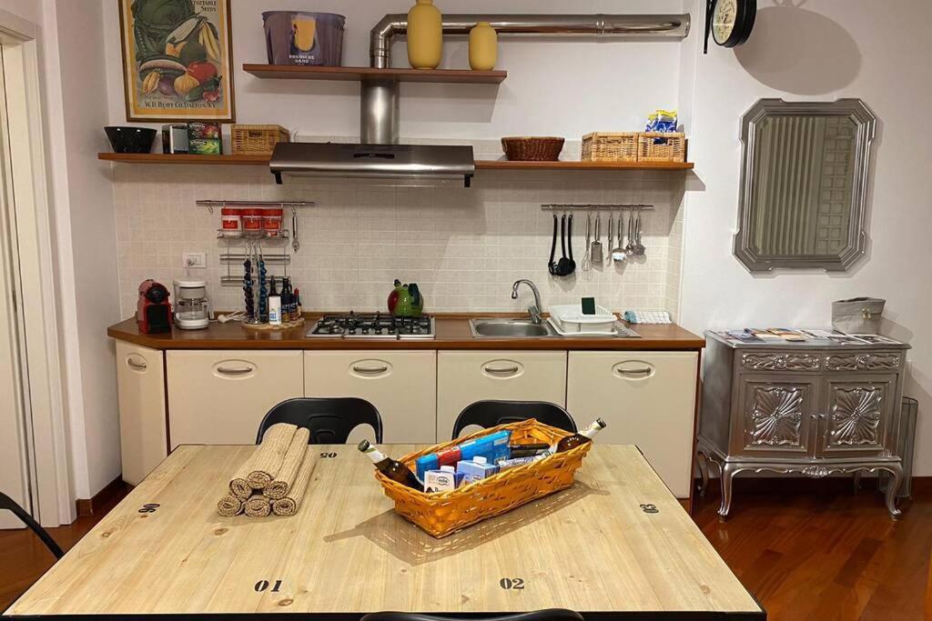 Ferienwohnung Living Rencio: Vicino Al Centro Di Bozen Exterior foto