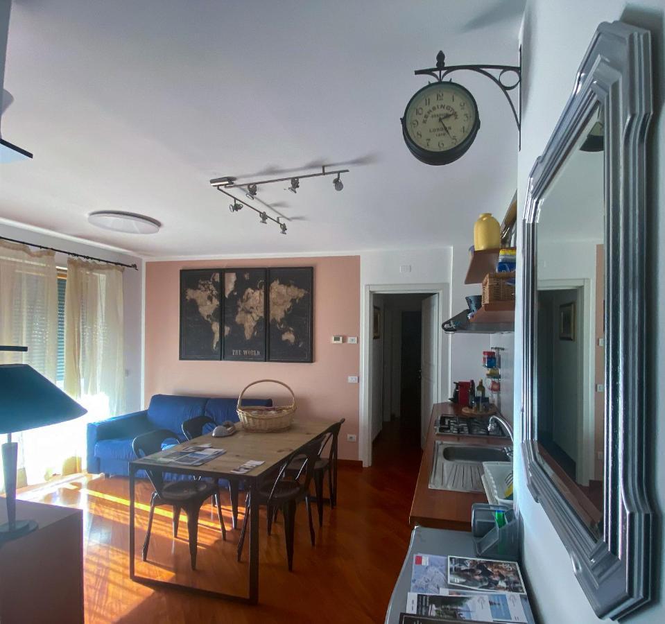 Ferienwohnung Living Rencio: Vicino Al Centro Di Bozen Exterior foto
