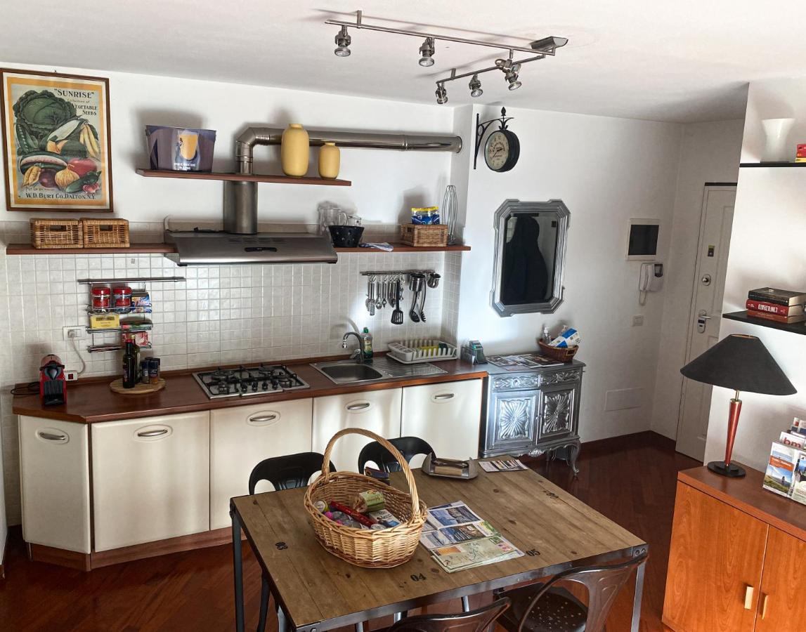 Ferienwohnung Living Rencio: Vicino Al Centro Di Bozen Exterior foto