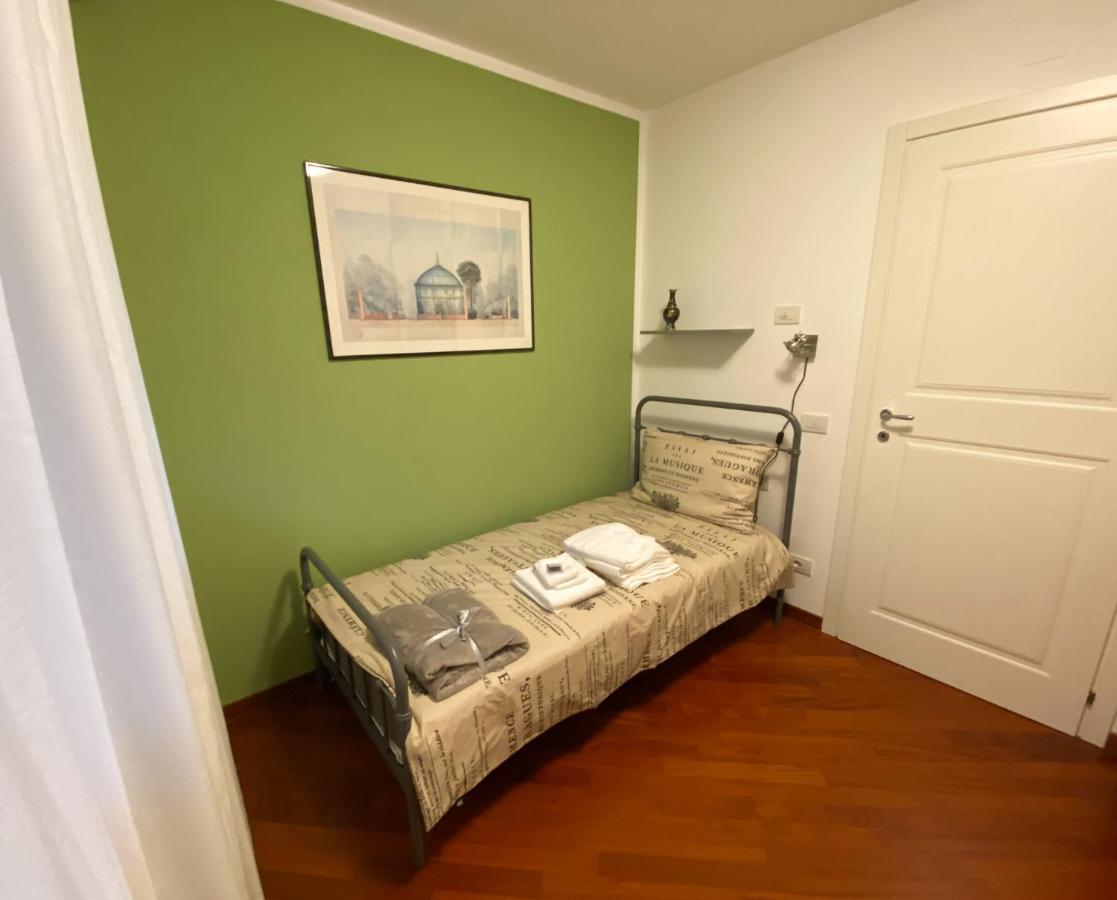 Ferienwohnung Living Rencio: Vicino Al Centro Di Bozen Exterior foto